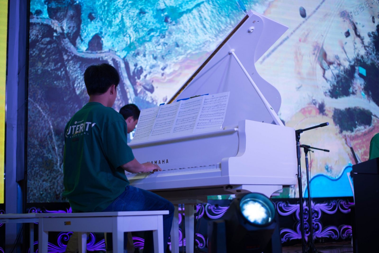 học piano tại bảo lộc